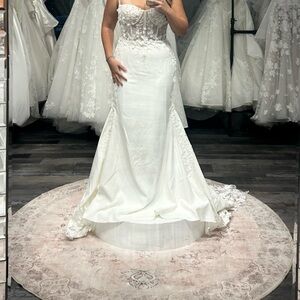 Size 14 Madi Lane Wedding Dress.